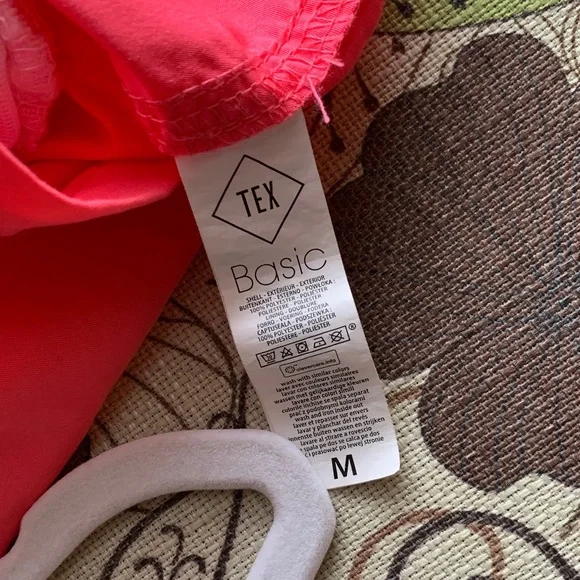 Women’s Athletic Shorts in Vibrant Pink - Picture 5 of 5